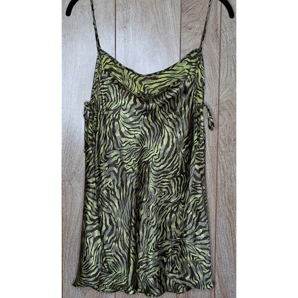 Vintage Y2K Victoria's Secret 100% Silk Chemise Green Animal Print Size Medium - Picture 3 of 6
